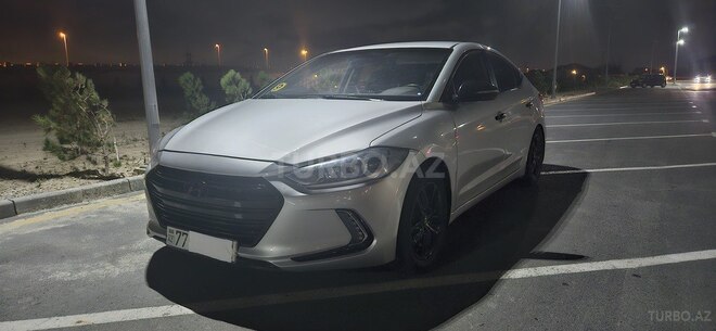 Hyundai Elantra 2016, 220,000 km - 1.6 л - Bakı