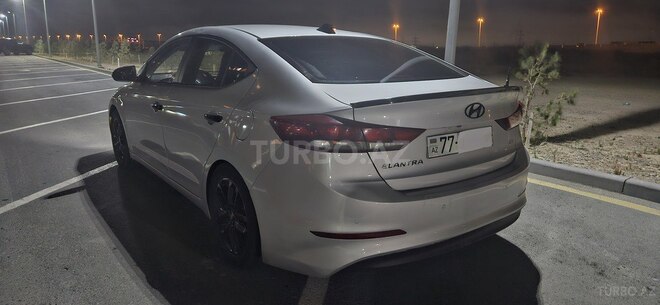 Hyundai Elantra 2016, 220,000 km - 1.6 л - Bakı