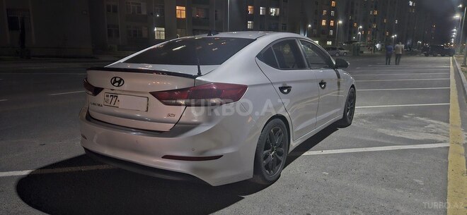 Hyundai Elantra 2016, 220,000 km - 1.6 л - Bakı