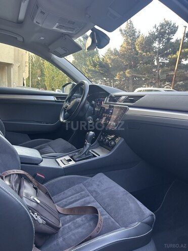 Skoda Superb 2022, 860,000 km - 2.0 л - Bakı