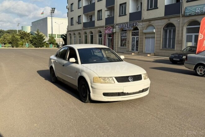 Volkswagen Passat 1998, 252,525 km - 1.8 л - Masallı
