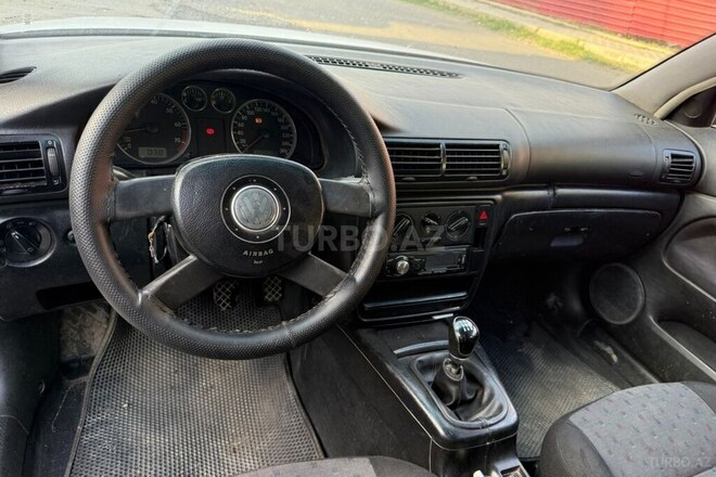 Volkswagen Passat 1998, 252,525 km - 1.8 л - Masallı