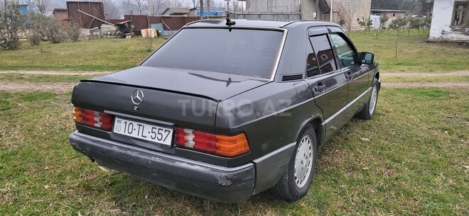 Mercedes 190 1990, 520,000 km - 2.0 л - Astara