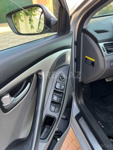Hyundai Elantra 2015, 225,749 km - 1.8 л - Bakı
