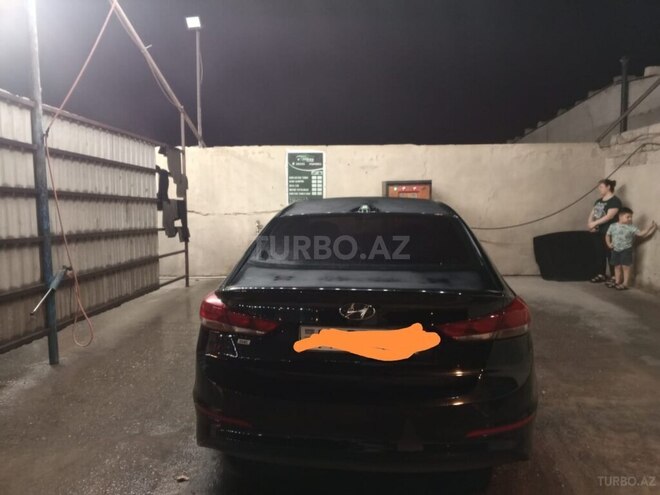 Hyundai Elantra 2016, 268,760 km - 2.0 л - Bakı