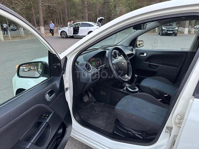 Ford Fiesta 2006, 151,000 km - 1.6 л - Sumqayıt
