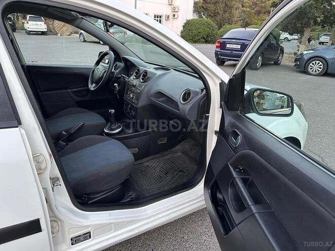Ford Fiesta 2006, 151,000 km - 1.6 л - Sumqayıt