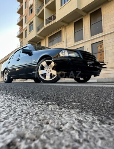 Mercedes C 220 1999, 413,000 km - 2.2 l - Sumqayıt