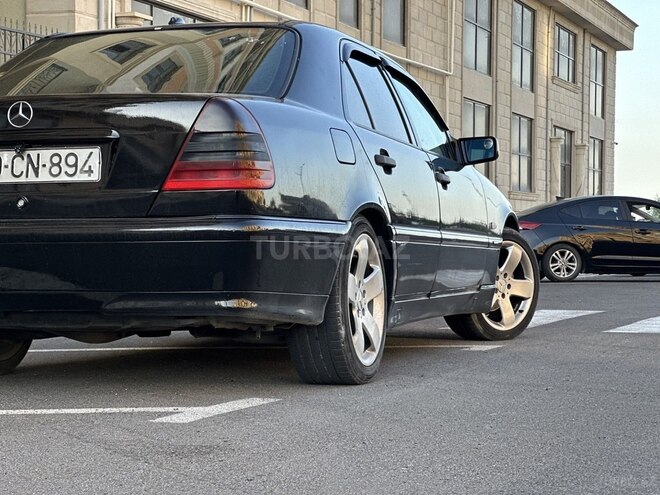 Mercedes C 220 1999, 413,000 km - 2.2 l - Sumqayıt