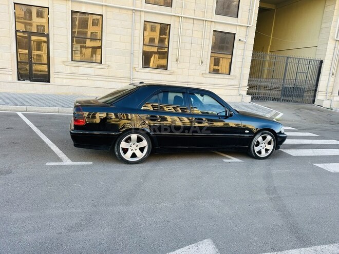 Mercedes C 220 1999, 413,000 km - 2.2 l - Sumqayıt