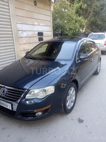 Volkswagen Passat 2005, 300,000 km - 3.6 l - Bakı