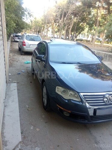 Volkswagen Passat 2005, 300,000 km - 3.6 l - Bakı