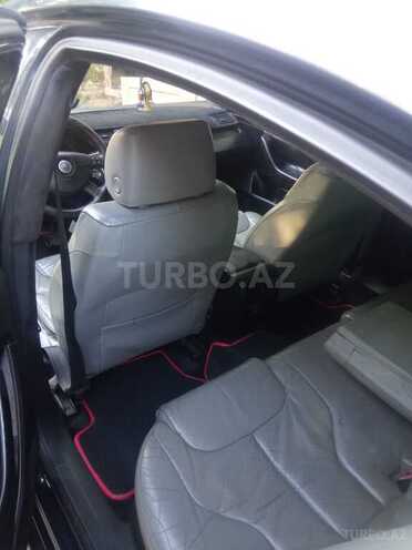 Volkswagen Passat 2005, 300,000 km - 3.6 l - Bakı