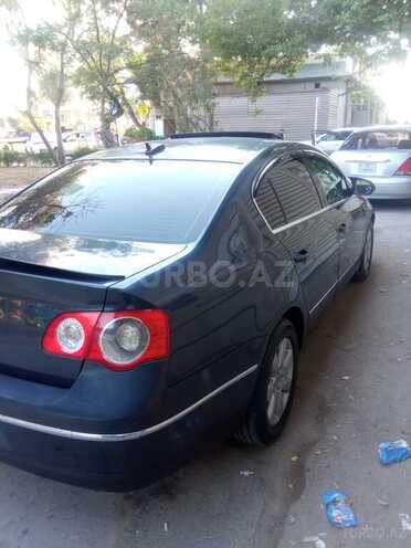 Volkswagen Passat 2005, 300,000 km - 3.6 l - Bakı