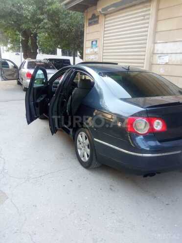 Volkswagen Passat 2005, 300,000 km - 3.6 l - Bakı