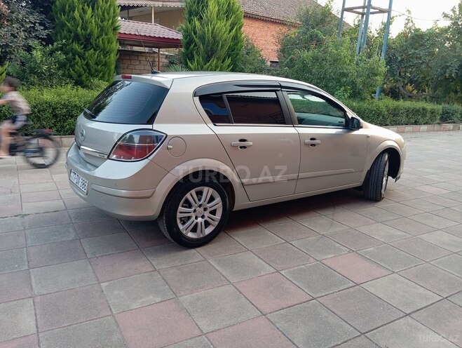 Opel Astra 2009, 300,000 km - 1.3 l - Masallı