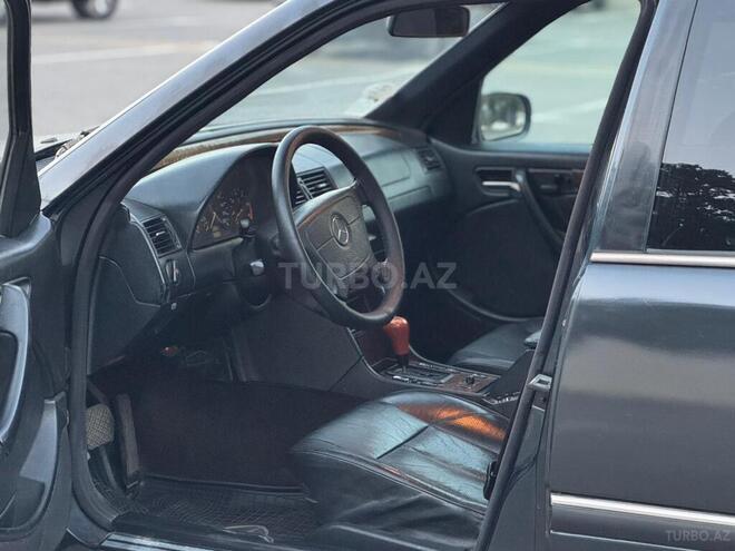 Mercedes C 250 1998, 323,000 km - 2.5 l - Sumqayıt