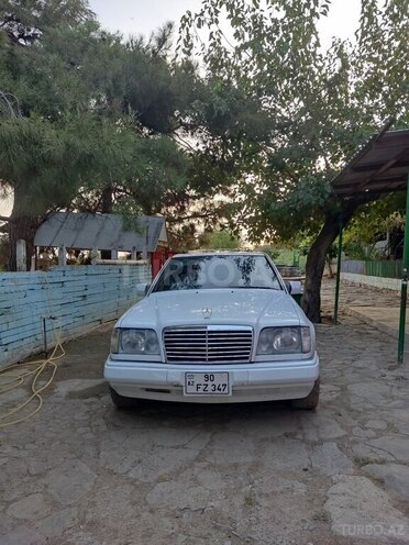 Mercedes E 200 1993, 530,772 km - 2.0 l - Ağsu