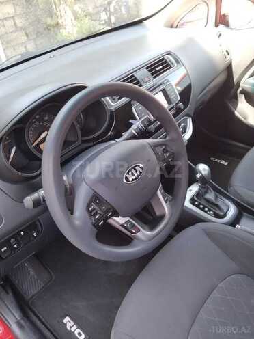 Kia Rio 2015, 130,000 km - 1.6 l - Bakı