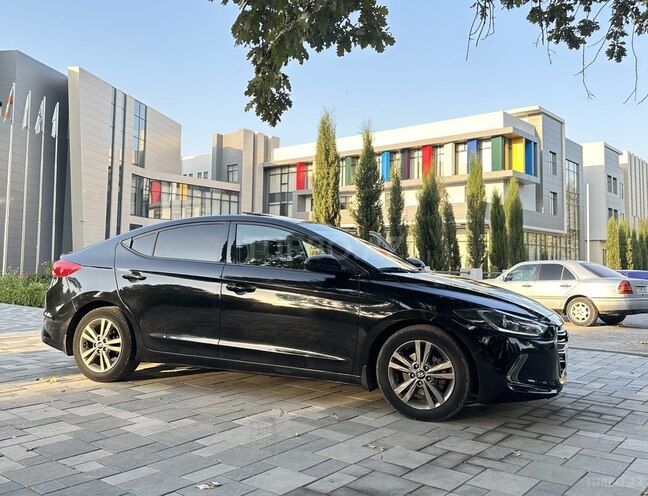 Hyundai Elantra 2017, 138,570 km - 2.0 л - Bərdə