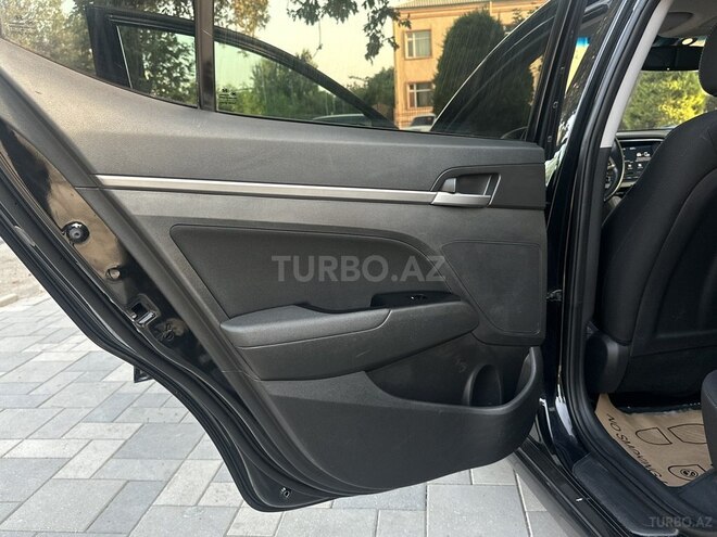 Hyundai Elantra 2017, 138,570 km - 2.0 л - Bərdə