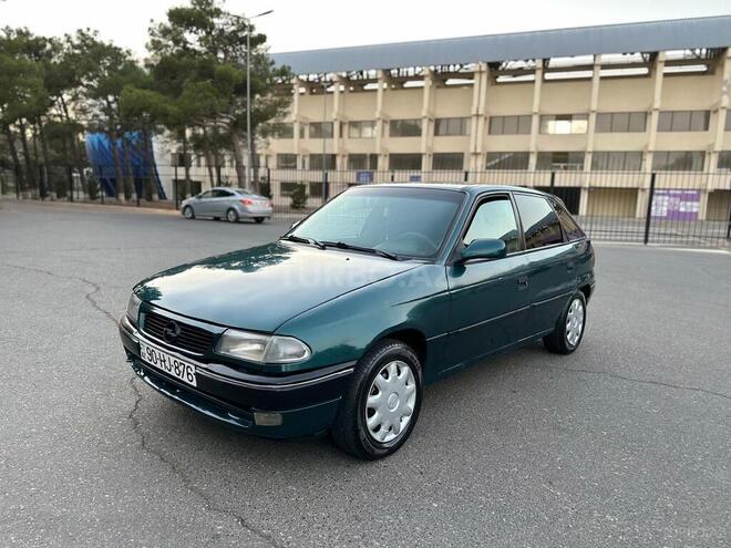 Opel Astra 1997, 325,000 km - 1.6 l - Sumqayıt