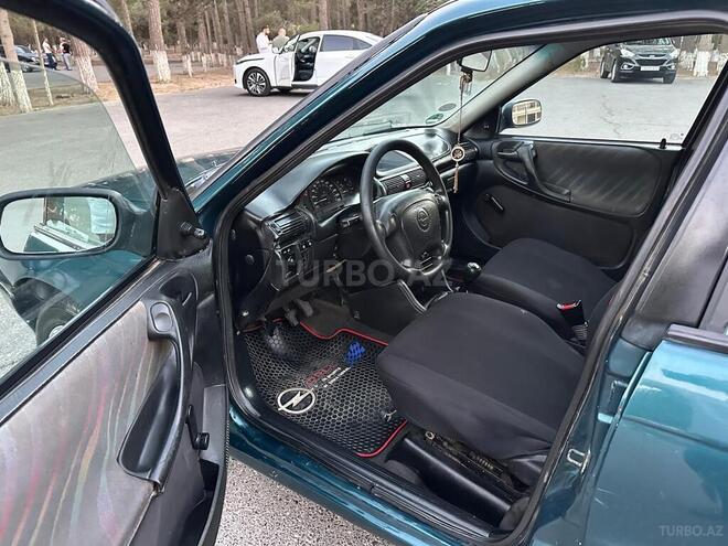 Opel Astra 1997, 325,000 km - 1.6 l - Sumqayıt