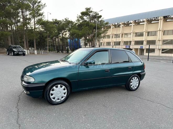 Opel Astra 1997, 325,000 km - 1.6 l - Sumqayıt