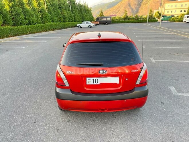 Kia Rio 2007, 205,000 km - 1.6 l - Şəki