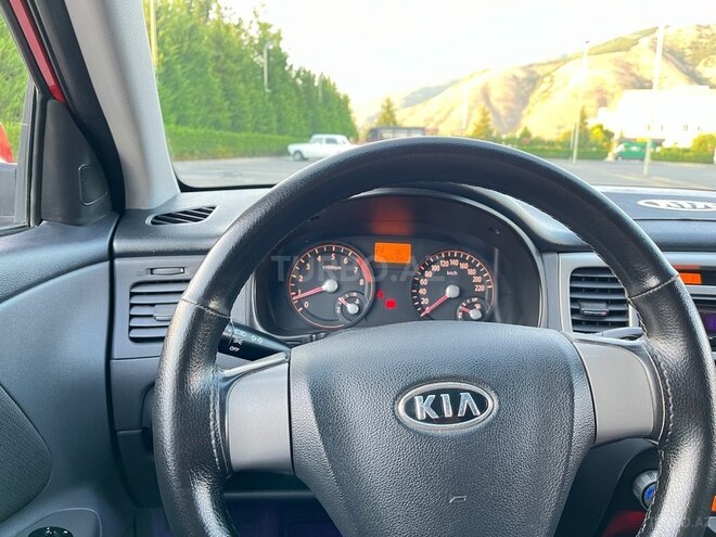 Kia Rio 2007, 205,000 km - 1.6 l - Şəki