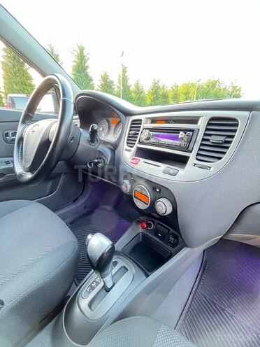 Kia Rio 2007, 205,000 km - 1.6 l - Şəki