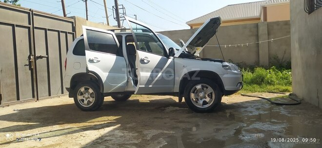 Chevrolet Niva 2013, 150,960 km - 1.7 l - Bakı