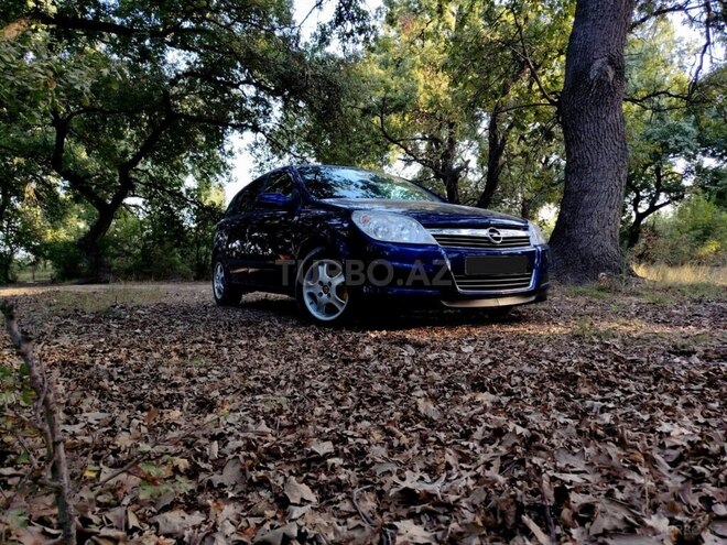 Opel Astra 2009, 212,000 km - 1.4 l - Ağdam