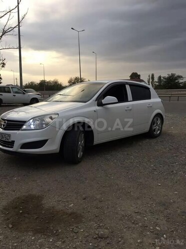 Opel Astra 2010, 219,209 km - 1.4 l - Dəliməmmədli