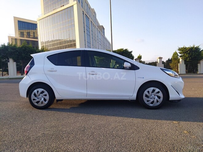 Toyota Aqua 2020, 110,000 km - 1.5 l - Bakı