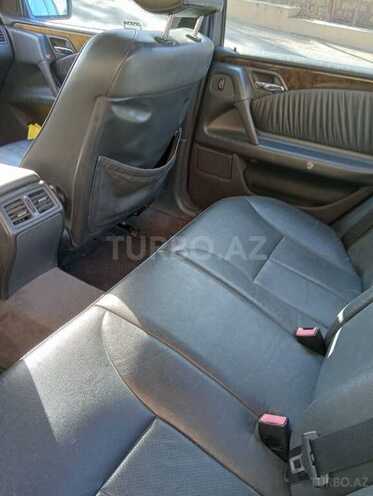 Mercedes E 220 1998, 425,231 km - 2.2 l - Bakı
