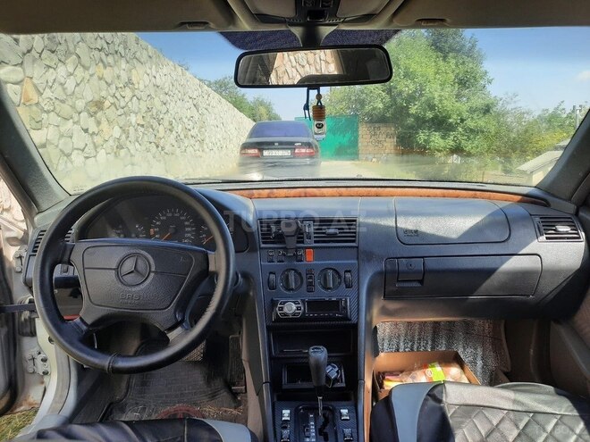 Mercedes C 180 1994, 300,000 km - 1.8 l - Şamaxı