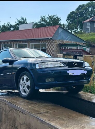 Opel Vectra 1999, 280,000 km - 1.8 l - Gədəbəy