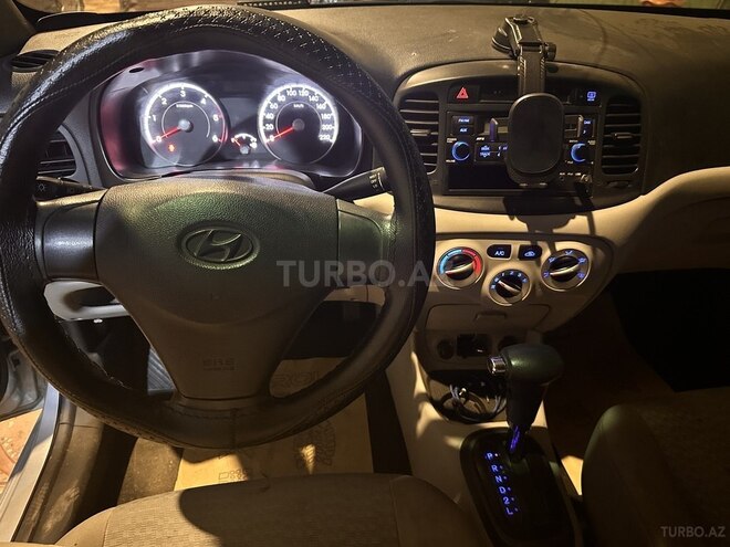 Hyundai Accent 2009, 383,711 km - 1.5 л - Tovuz