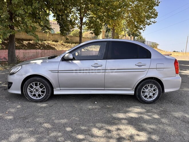 Hyundai Accent 2009, 383,711 km - 1.5 л - Tovuz