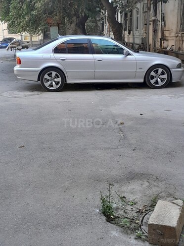 BMW 525 2001, 240,000 km - 2.5 l - Bakı