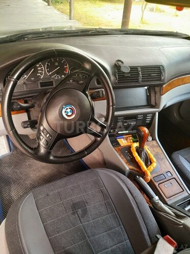 BMW 525 2001, 240,000 km - 2.5 l - Bakı