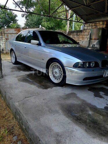 BMW 525 2001, 240,000 km - 2.5 l - Bakı