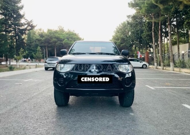 Mitsubishi L200 2009, 270,000 km - 2.5 l - Sumqayıt