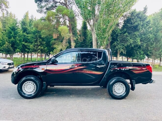Mitsubishi L200 2009, 270,000 km - 2.5 l - Sumqayıt