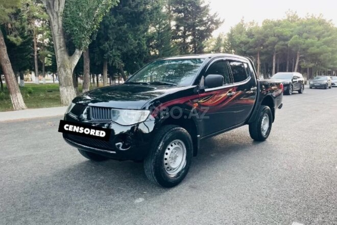 Mitsubishi L200 2009, 270,000 km - 2.5 l - Sumqayıt