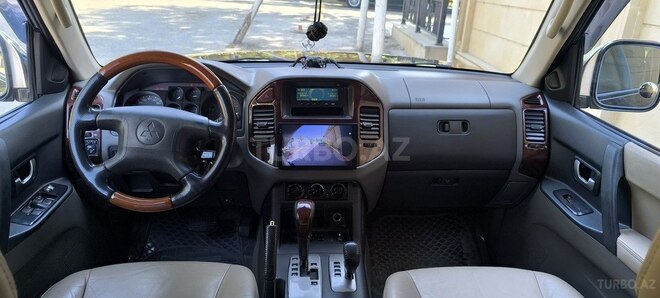 Mitsubishi Pajero 2006, 363,311 km - 3.0 л - Bakı