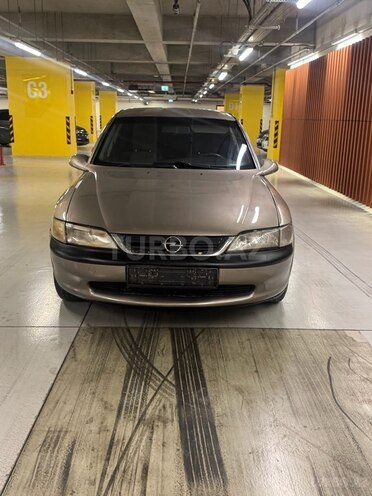 Opel Vectra 1998, 270,000 km - 1.6 l - Gəncə