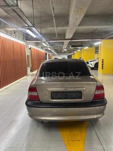 Opel Vectra 1998, 270,000 km - 1.6 l - Gəncə