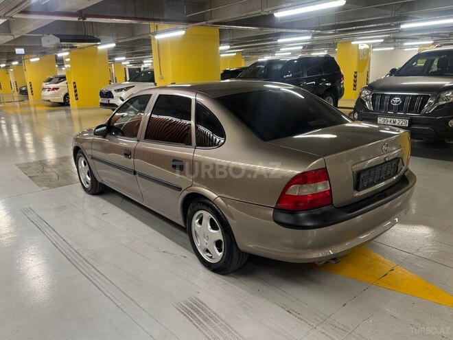 Opel Vectra 1998, 270,000 km - 1.6 l - Gəncə